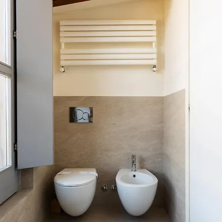 Bilocale In Ottima Posizione: Tra E Lima Apartament