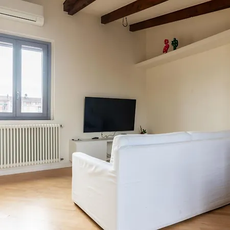 Bilocale In Ottima Posizione: Tra E Lima Apartament *