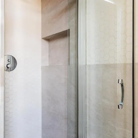 Bilocale In Ottima Posizione: Tra E Lima Apartment Milan